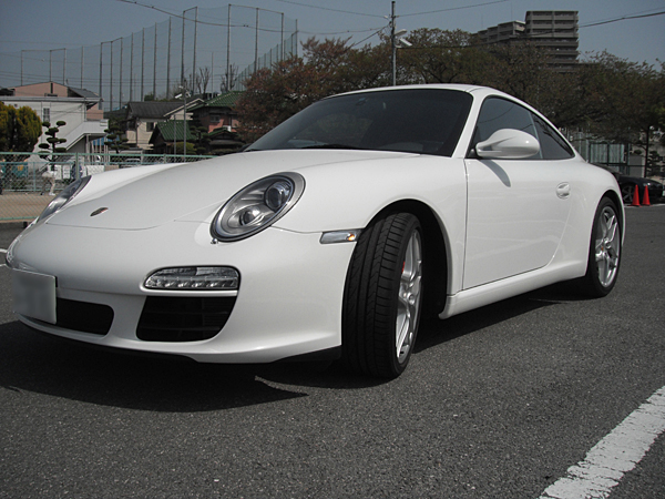 車体にガラスコーティング