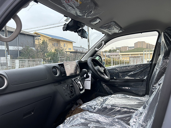 日産　キャラバン　NV350　EX3人乗りガソリン　納車地域：大阪府箕面市　法人