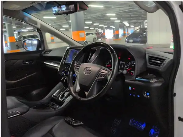 トヨタ　ヴェルファイア　2.5Z Gエディション　納車地域：大阪府吹田市　男性