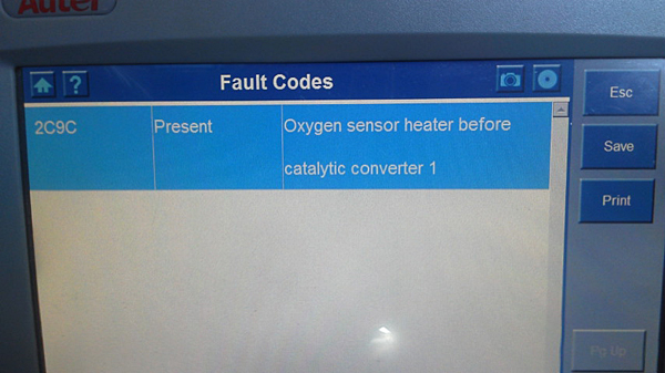 テスターによる診断でO2センサーの不良が判明