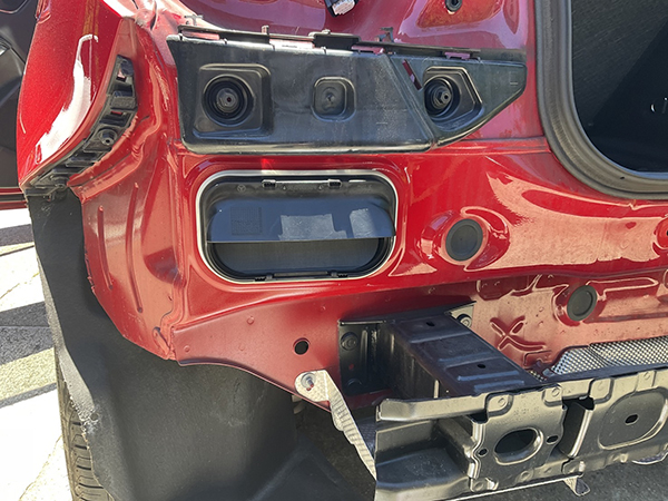 メルセデス・ベンツ　Aクラス　助手席側のリアシートの足元に水たまりが発生　地域：豊中市　男性