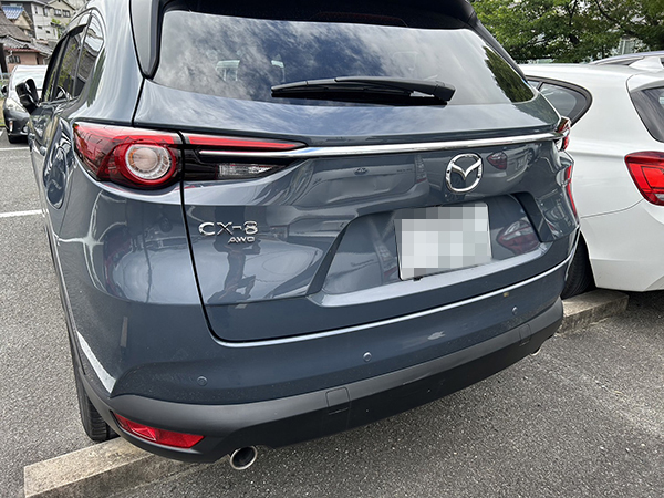 マツダ　CX-8　信号待ちをしていた時に、後ろから追突され、バックドアなど損傷　地域：吹田市　男性