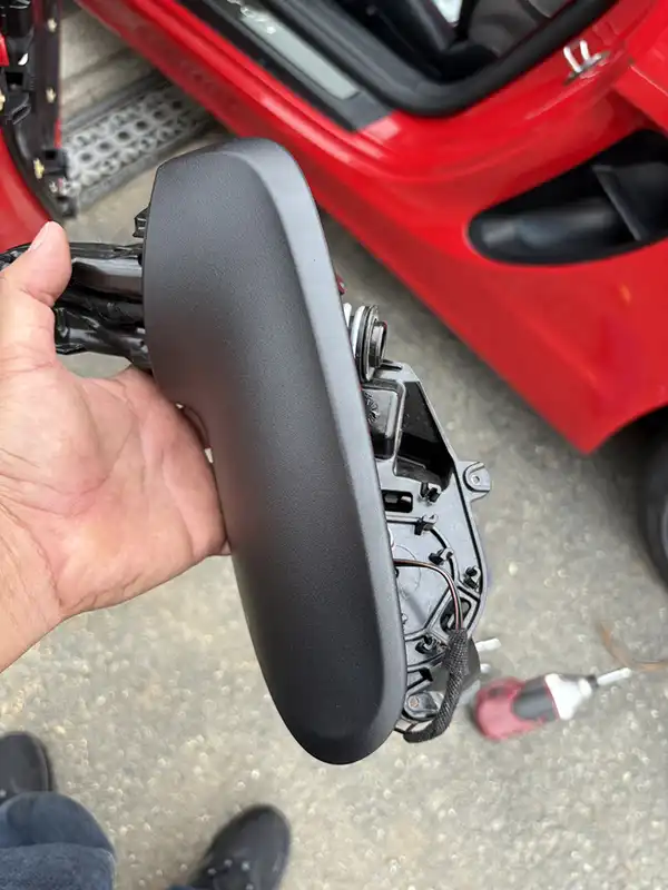 ポルシェ　ボクスター　GTS　ドアミラーの交換　豊中市　男性