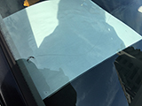 メーカー:トヨタ 車両名:クラウン アスリート エステート 飛び石によるフロントガラスの取替え作業