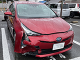 トヨタ プリウス 停車中に後ろから追突された反動で前のバイクに衝突した車両の修理 地域:豊中市 男性